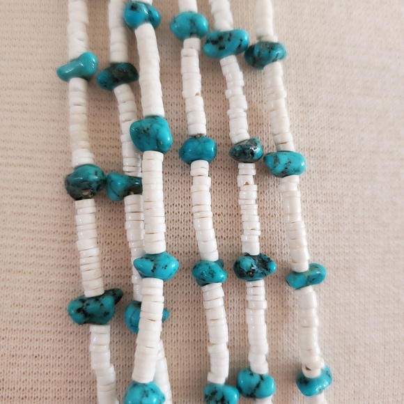 Vintage Turquoise and Heishi Multi Strand Necklace - Picture 5 of 10